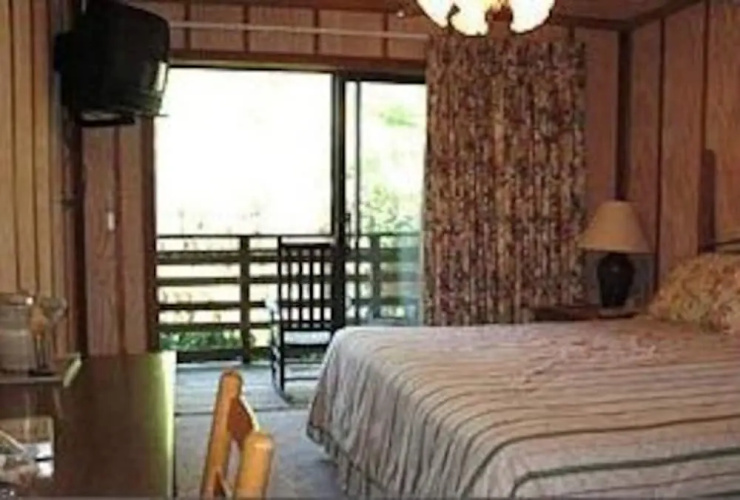 The Skyline Lodge