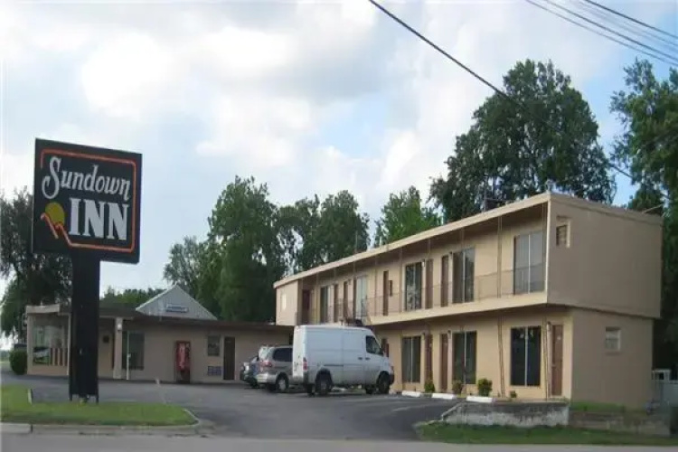 Sundown Inn