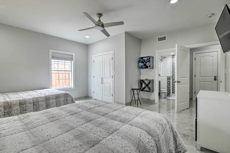 Guest rooms