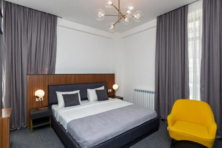 Standard Twin room with balcony