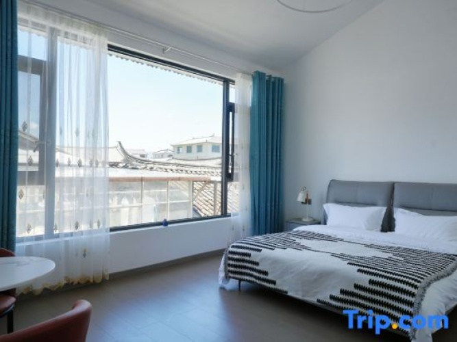 2 Bedrooms Suite
