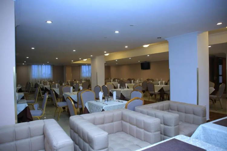 Yebo Hotel Spa