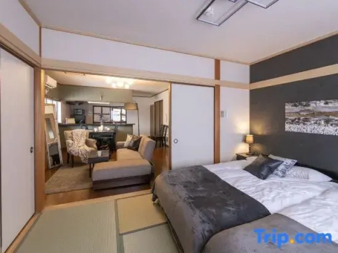 2 Bedrooms Apartment