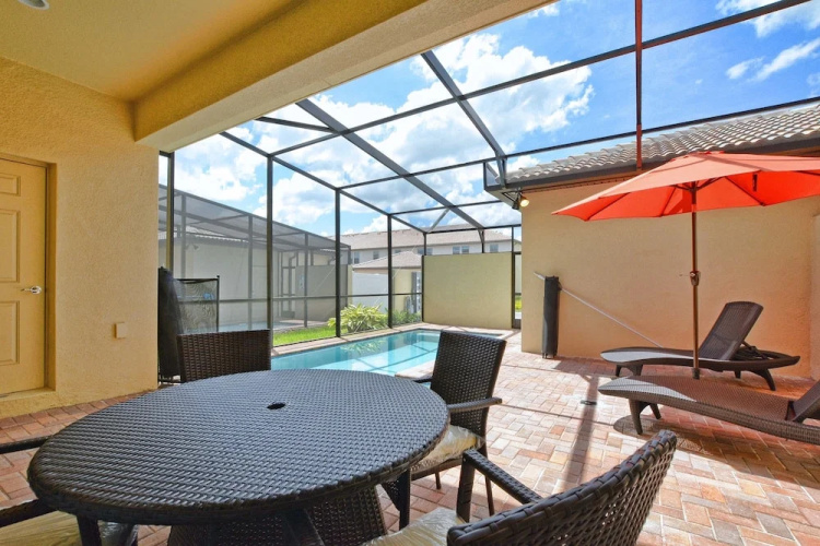 Windsor 5 Bed Townhouse w Splashpool - 3808WW