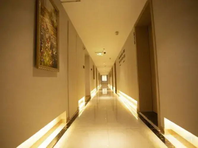 Xiamen Free Space Chain Hotel