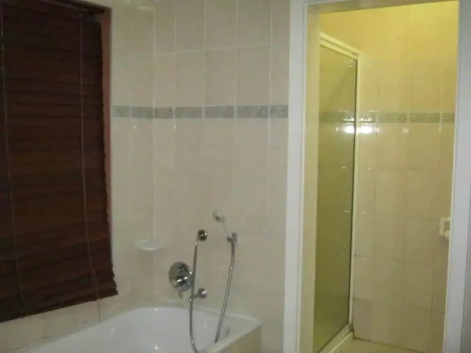 Standard Twin room with balcony
