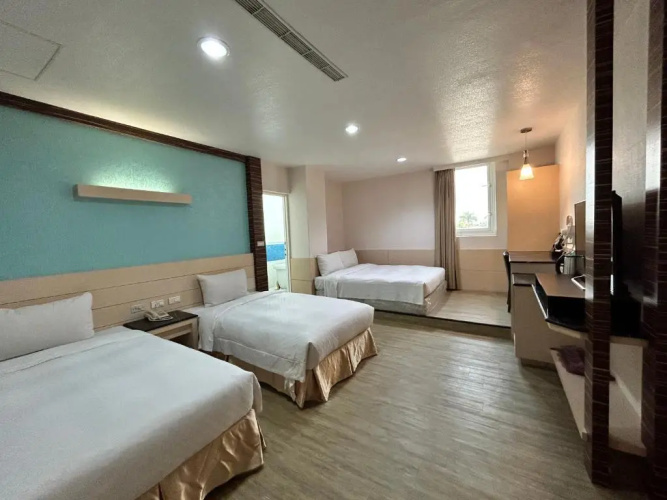 Huaxiang Hotel - Zuoying