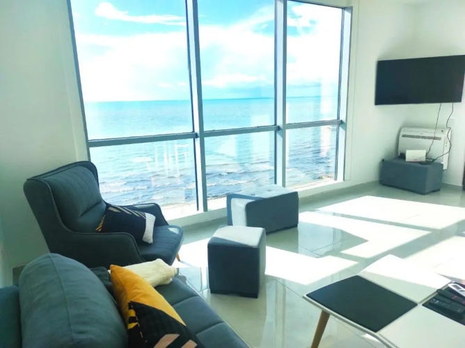 Seafront Apartment in Durres