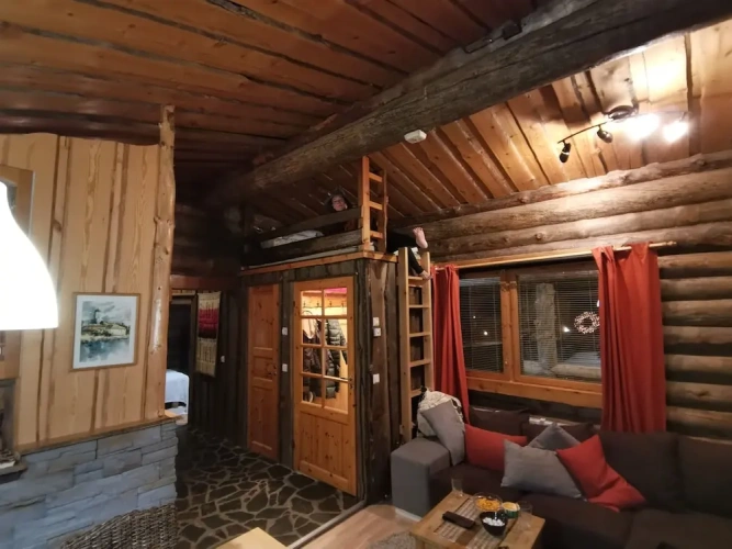 2 Bedrooms Cottage beachfront