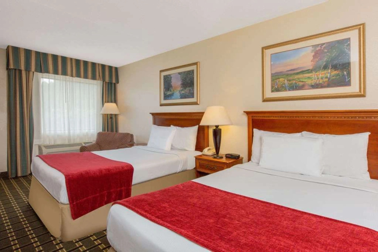 Days Inn Birmingham/Summit Mall