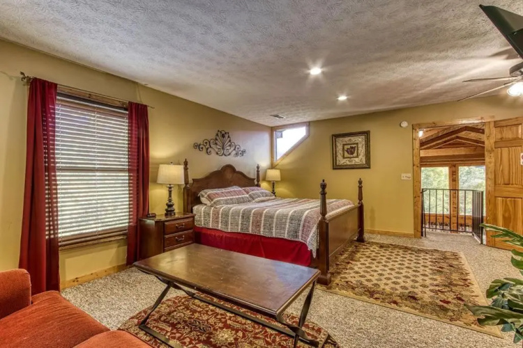 Riverside Mountain Retreat