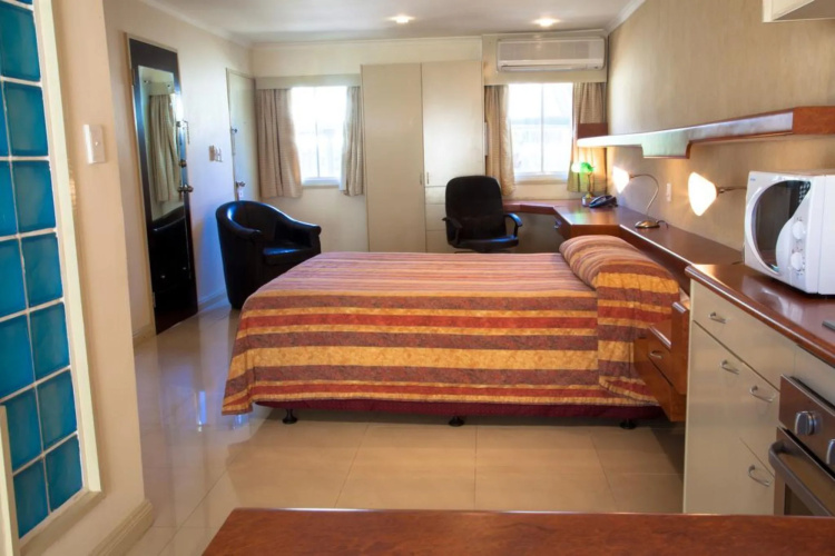 Gateway Hotel