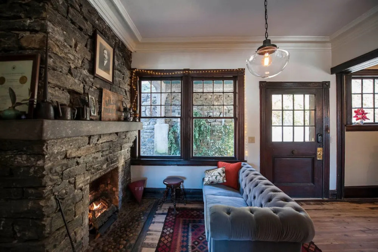 Marshall House Inn