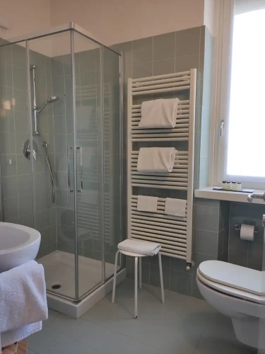 3 Bedrooms Executive Apartment