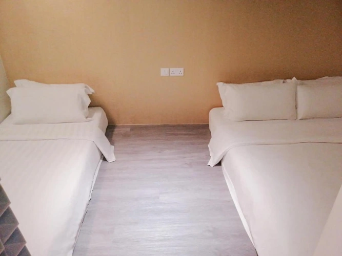 Standard Triple room