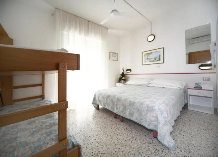 Economy Quadruple room
