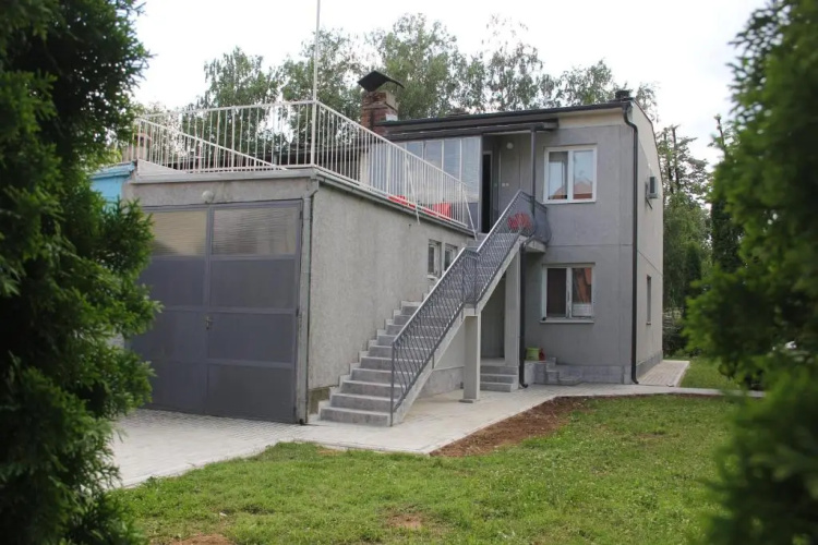 Apartman KEJ