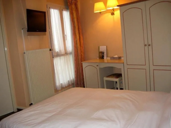 Hotel Monge