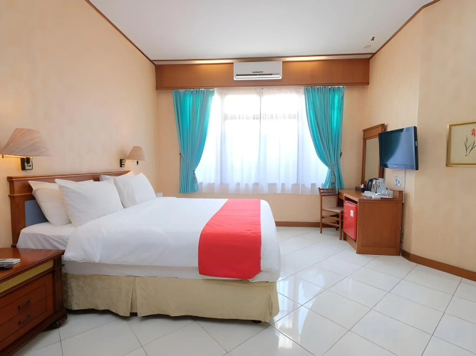 Diamond Hotel Solo