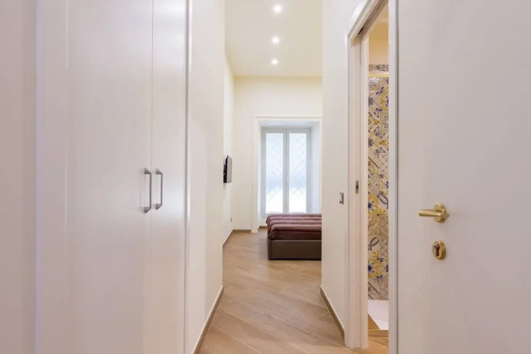 Vomero Rooms by Napoliapartments