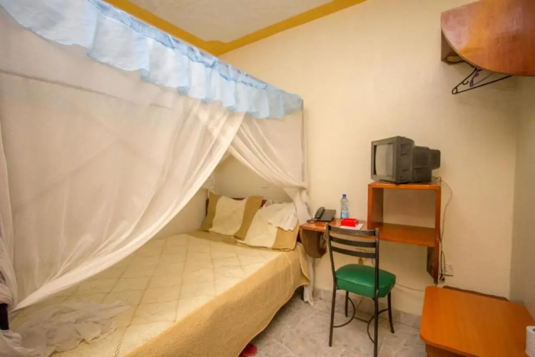 Hotel Nomad