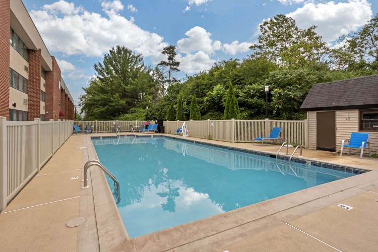 Best Western Plus Reading Inn & Suites photo 16