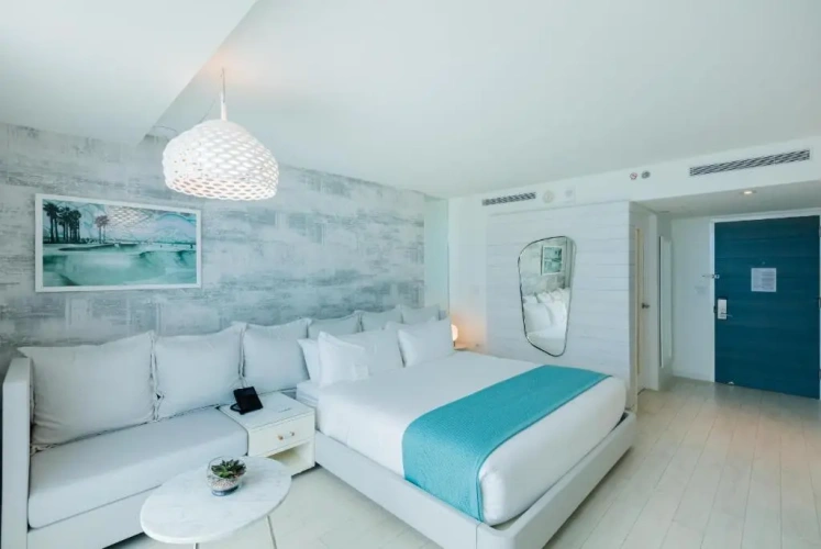 Standard room with ocean view