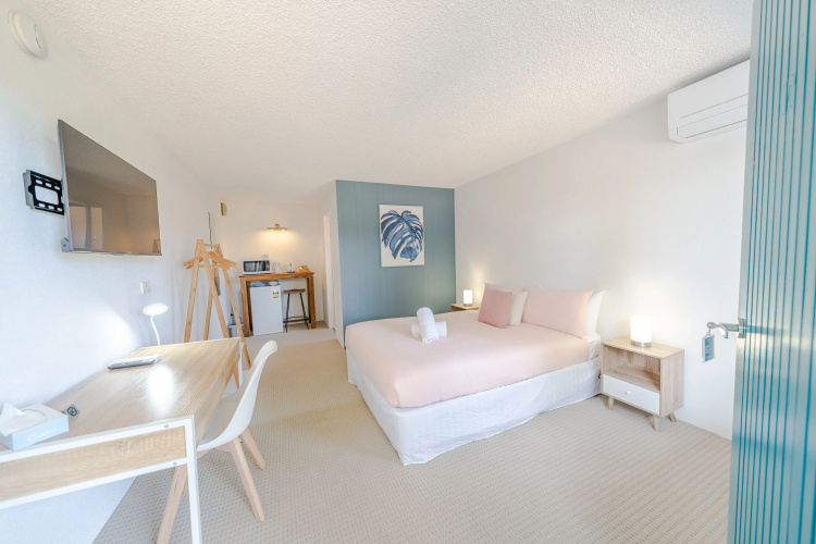 Coast Motel Eden
