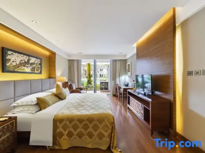Deluxe Family Suite