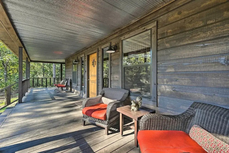 Luxe Broken Bow Cabin w/ Tesla Charging Station