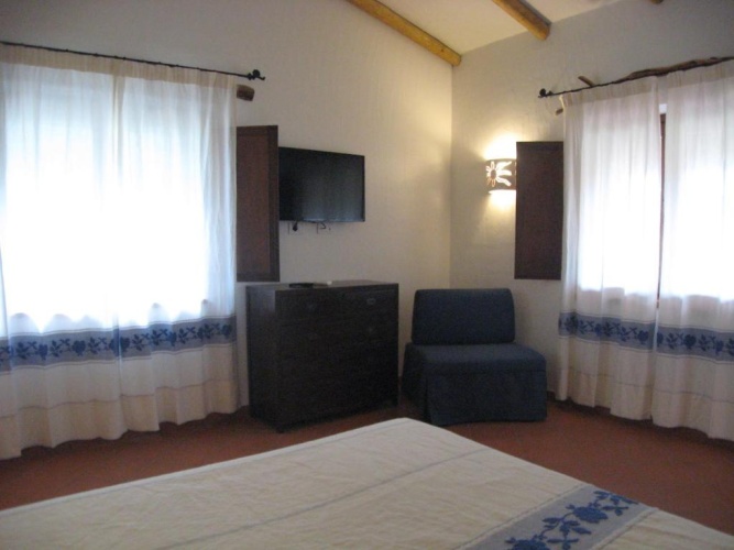 1 Bedroom Apartment with garden view