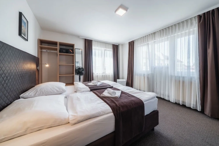 1 Bedroom Standard Double room with balcony