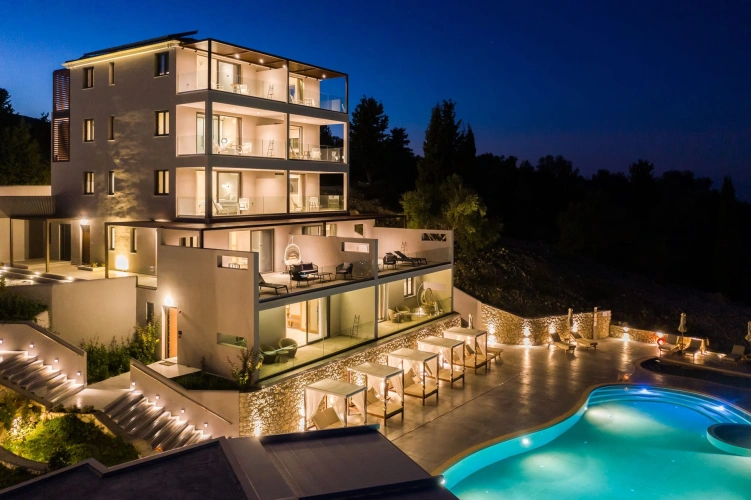 Penthouse Suite with sea view