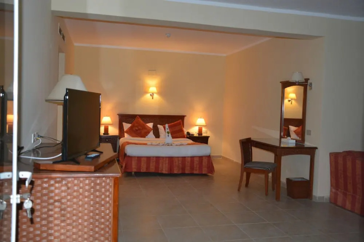 Le Mirage Hotel Double Room
