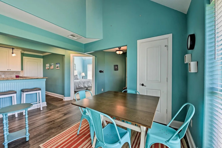 Matagorda Townhome W/deck, Views, Pool Access