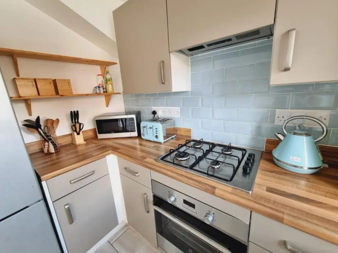 3 Bedrooms Cottage