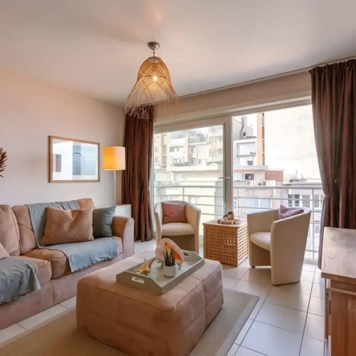Cosy Flat With Lateral sea View