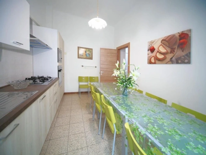 3 Bedrooms Apartment