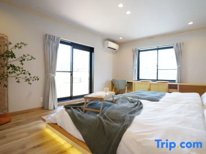 4 Bedrooms Cottage