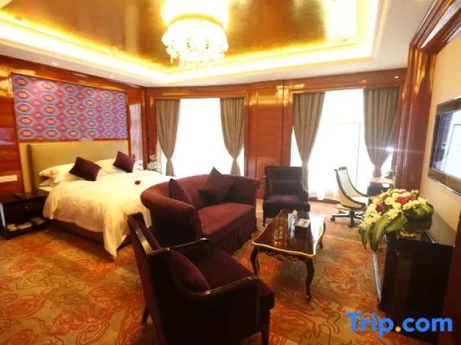 Deluxe Suite