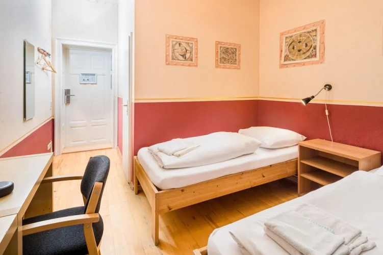 Economy Twin room