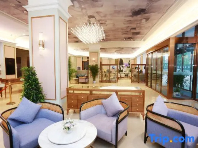 Mercure Hotel (Wuhan Yangluo Development Zone)