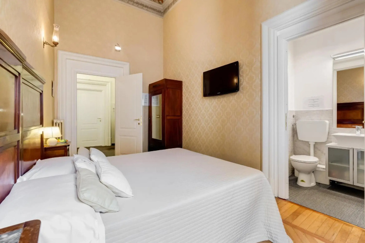 Affreschi Su Roma B & B