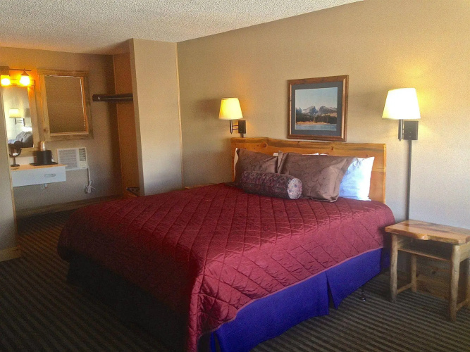 Hotel Estes