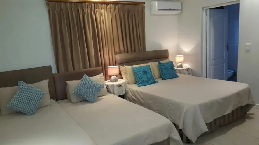Savoy Lodge - Budget Triple Room