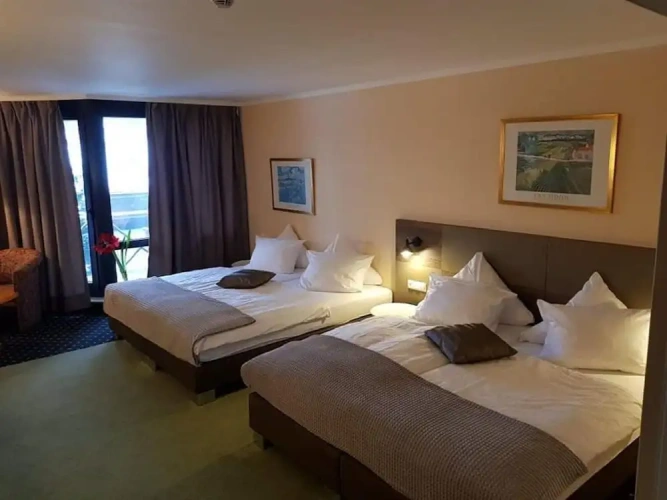 Superior Quadruple room with balcony
