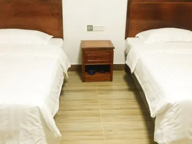 Ledong haiJiashun Hotel