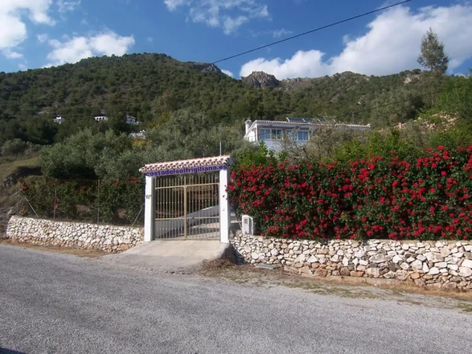 3 Bedrooms Cottage