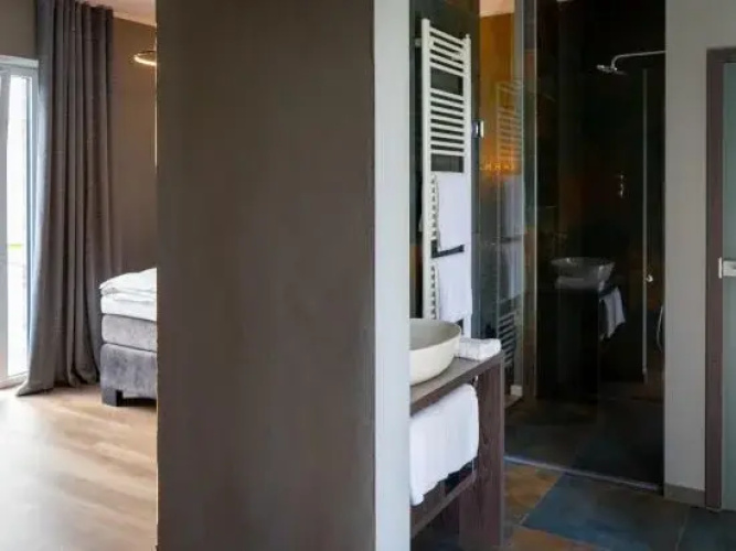 Motel 24