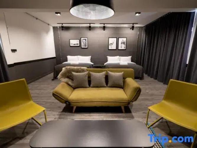 4 Bedrooms House in Thapae/NightBazaar